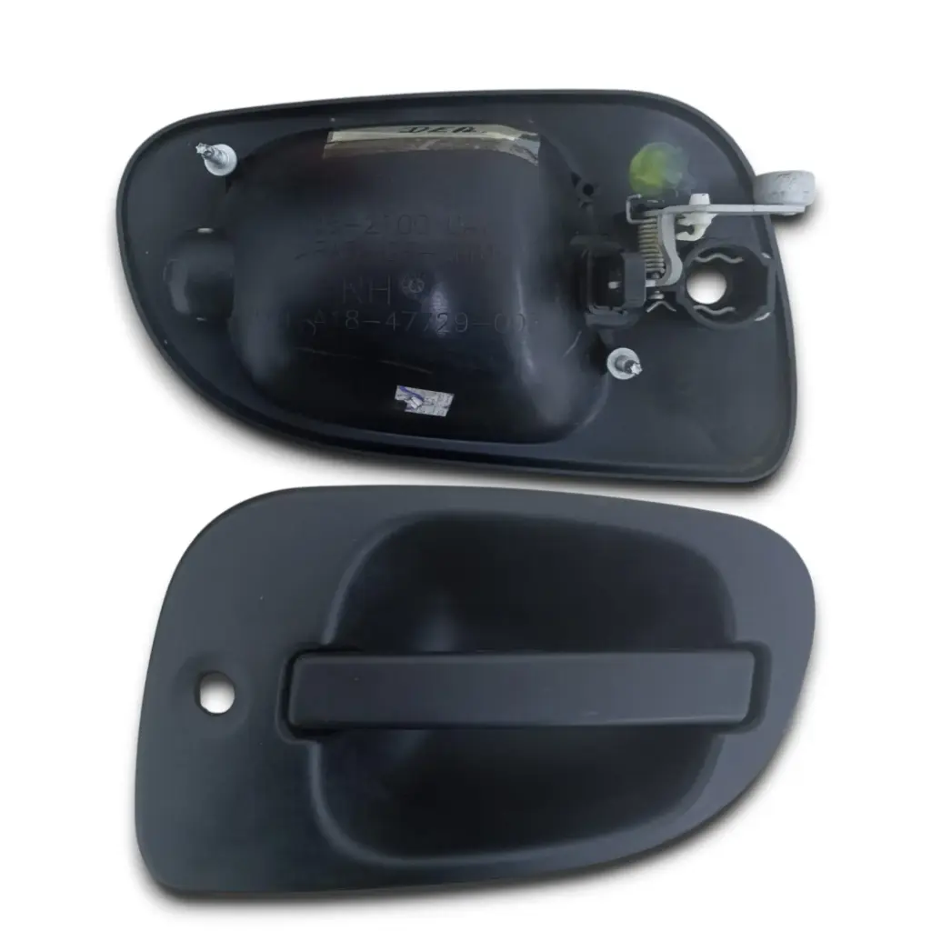 [A18-47729-003] Chapa Exterior Freightliner Cascadia y M2 A18-53241-001 Derecha P740295 A18-47729-003